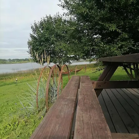 Kemping Island Dole Tiny House *